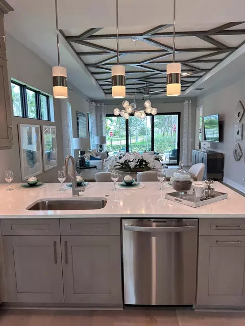 4805 Saint Armands Way, Westlake, FL 33470