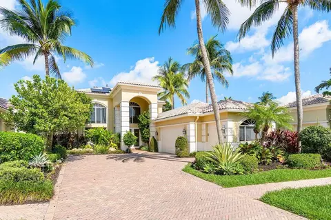 13 Island Dr, Boynton Beach, FL 33436