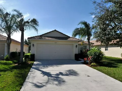 823 NW Greenwich Ct NW, Port Saint Lucie, FL 34983