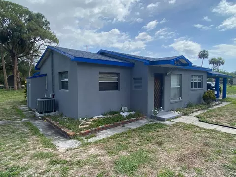 5012 Barcelona Ave, Fort Pierce, FL 34946