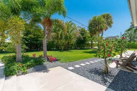 1686 NW Harbor Pl, Stuart, FL 34994 photo 8