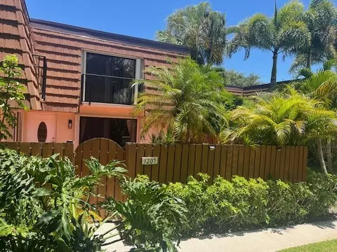 3207 32nd Ct, Jupiter, FL 33477 photo 1