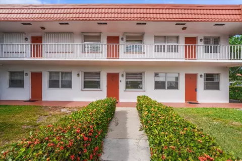 2600 SE Ocean Blvd #FF4, Stuart, FL 34996 photo 2