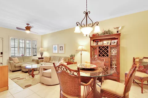 208 SE Kitching Cir, Stuart, FL 34994 photo 3