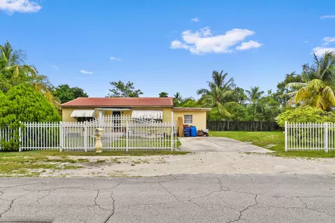 14555 NW 6th Ave, Miami, FL 33168