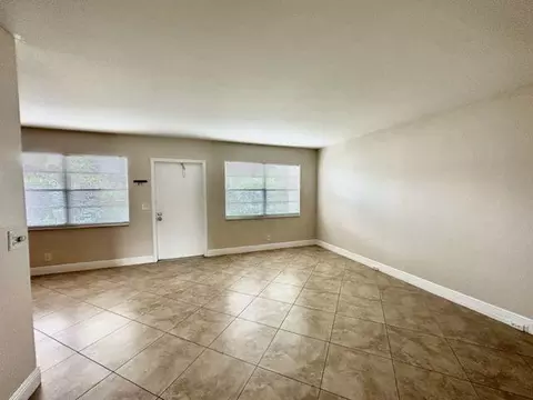 1072 Wolverton D, Boca Raton, FL 33434 photo 6