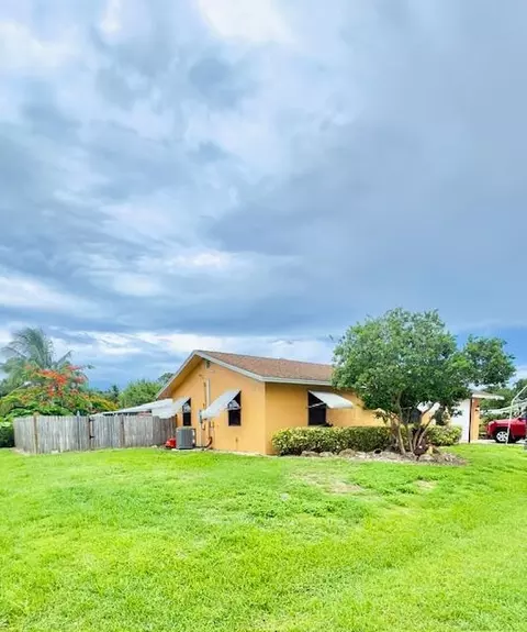 4801 SEdison Ave, Stuart, FL 34997 photo 3