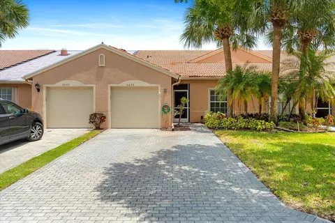 8478 Logia Cir, Boynton Beach, FL 33472