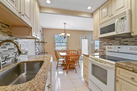 3023 Guildford B, Boca Raton, FL 33434
