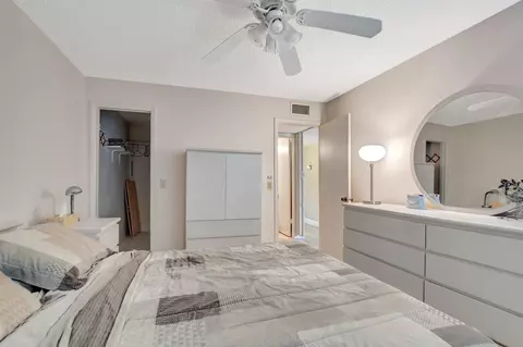 236 Burgundy E #236, Delray Beach, FL 33484 photo 9