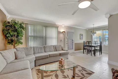 236 Burgundy E #236, Delray Beach, FL 33484 photo 4