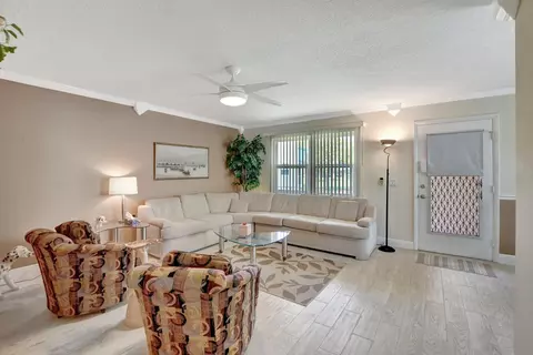 236 Burgundy E #236, Delray Beach, FL 33484 photo 3
