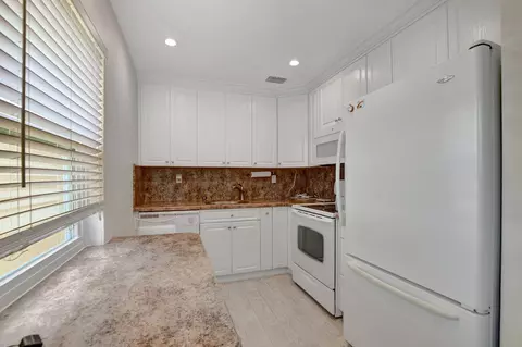 236 Burgundy E #236, Delray Beach, FL 33484 photo 6
