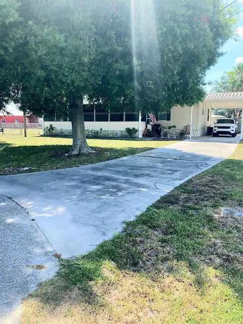 2471 SE 21st Ter, Okeechobee, FL 34974