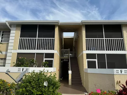 1534 SE Royal Green Cir #203, Port Saint Lucie, FL 34952