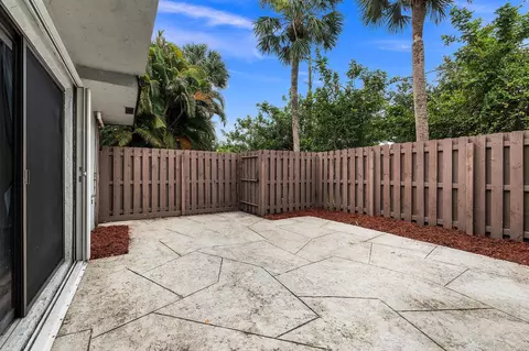 762 NW 10th Ter, Stuart, FL 34994 photo 5