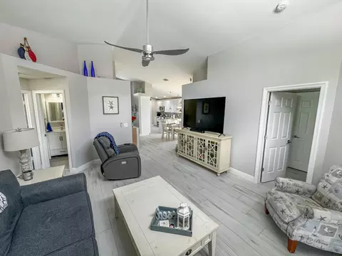 6189 Ungerer St, Jupiter, FL 33458 photo 3
