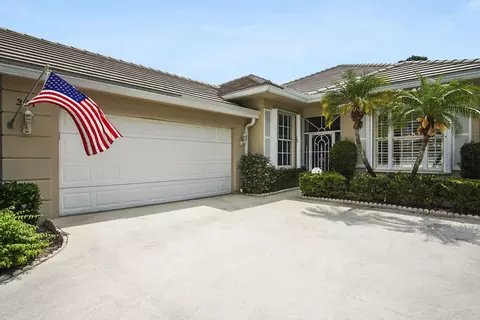 351 NW Bentley Cir, Port Saint Lucie, FL 34986
