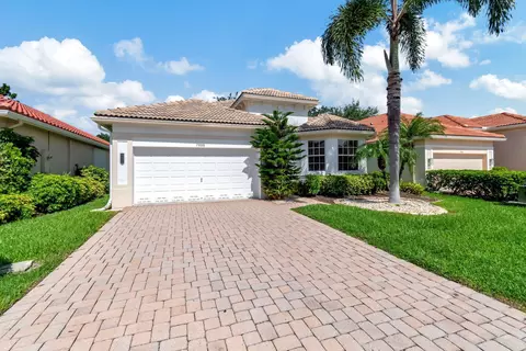 7880 Monarch Ct, Delray Beach, FL 33446