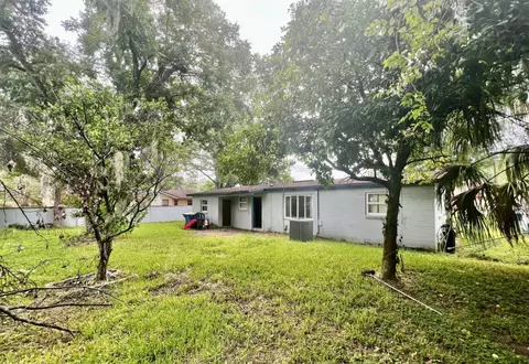 3111 Seine Dr, Jacksonville, FL 32208