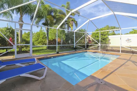 3648 SE Big Bend Ter, Hobe Sound, FL 33455