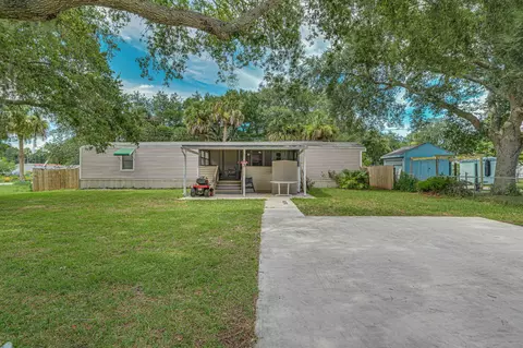 5094 Amy Ln, Fort Pierce, FL 34946