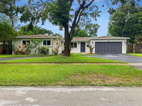 4716 NW 6th Ct, Plantation, FL 33317