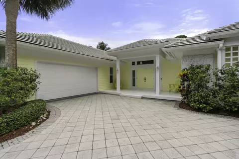 136 N River Dr W, Jupiter, FL 33458