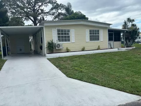 6293 S Ficus Ln, Lantana, FL 33462