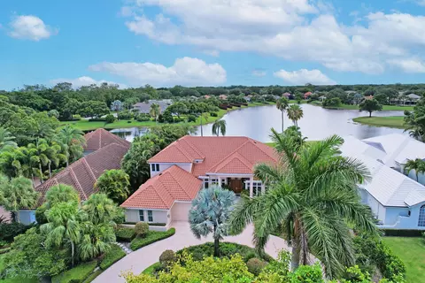 3260 Monet Dr W, Palm Beach Gardens, FL 33410
