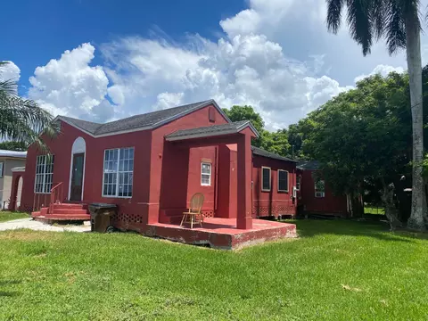 264 E 2nd St, Pahokee, FL 33476 photo 4