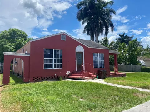 264 E 2nd St, Pahokee, FL 33476 photo 3