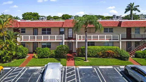 3 Abbey Ln #106, Delray Beach, FL 33446