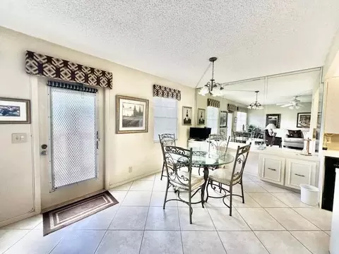 2078 Guildford E, Boca Raton, FL 33434 photo 5