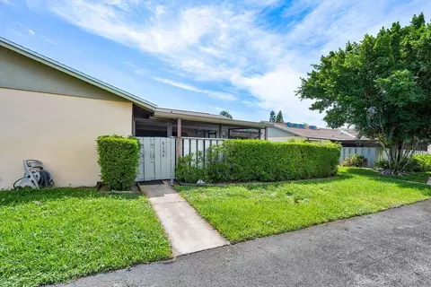 8154 Ambach Way, Hypoluxo, FL 33462