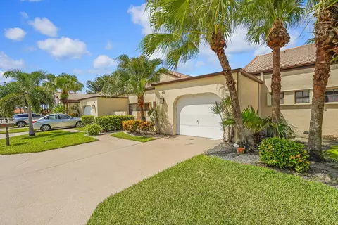 8265 Waterline Dr, Boynton Beach, FL 33472