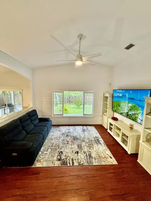 4663 SE Winter Haven Ct, Stuart, FL 34997 photo 10