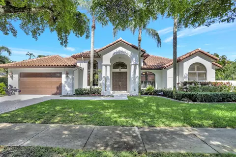 751 Parkside Cir N, Boca Raton, FL 33486
