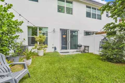 1042 Rio Ct, Lighthouse Point, FL 33064 photo 25