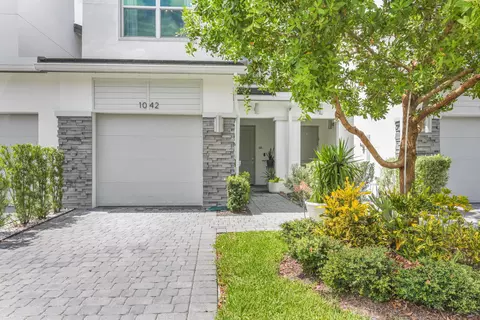 1042 Rio Ct, Lighthouse Point, FL 33064 photo 7