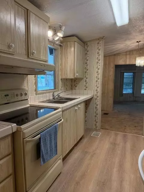 9161 SW Ackel Dr, Stuart, FL 34997 photo 14