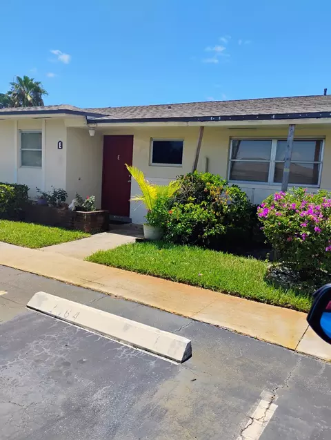 2864 Ashley Dr E Apt Unit UNIT E, West Palm Beach, FL 33415