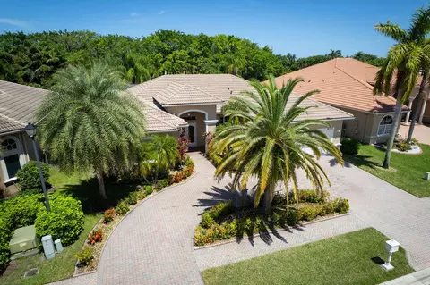 6561 Cobia Cir, Boynton Beach, FL 33437