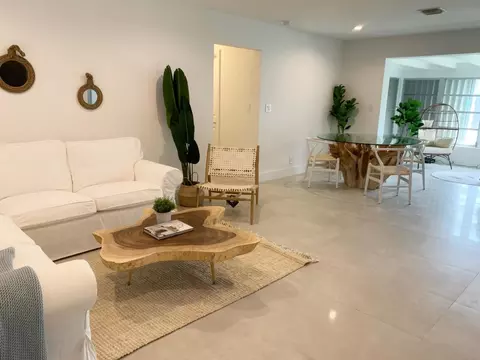 440 NE 34th St N, Boca Raton, FL 33431