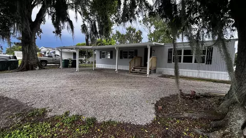 3111 SE 28th St, Okeechobee, FL 34974