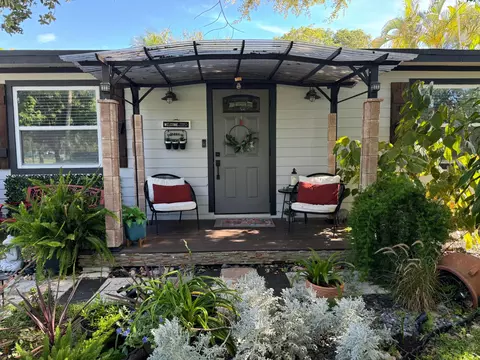 1522 15th Ave, FL 33460