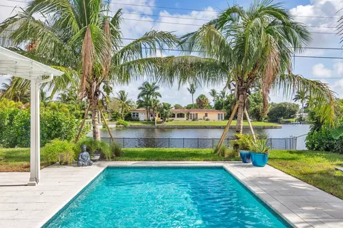 1421 Alpha Ct N, West Palm Beach, FL 33406