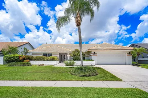 9439 Sun Pointe Dr, Boynton Beach, FL 33437