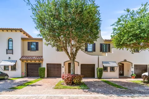 620 Via Villagio, Hypoluxo, FL 33462