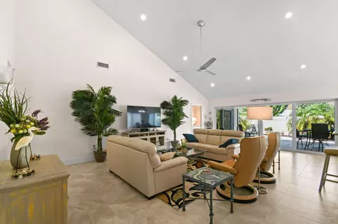 210 Cape Pointe Cir, Jupiter, FL 33477 photo 14